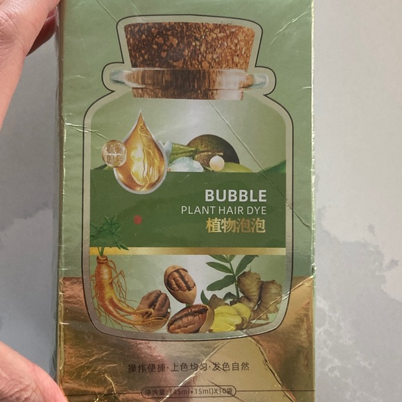 Brown hair dye Color Super Gloss Treatment - Picture 5 of 6